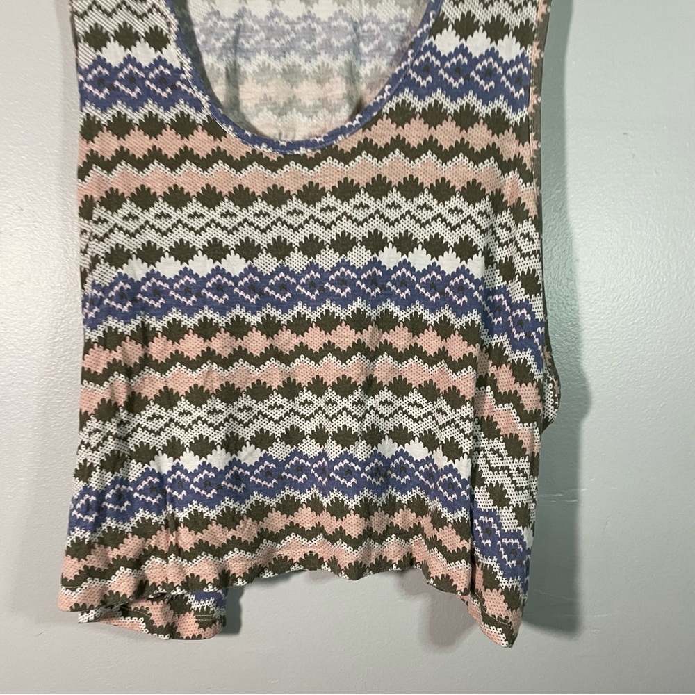 Forever 21 Aztec Patterned Flowy Crop Top Tank Top Streetwear Size Small - Picture 4 of 5